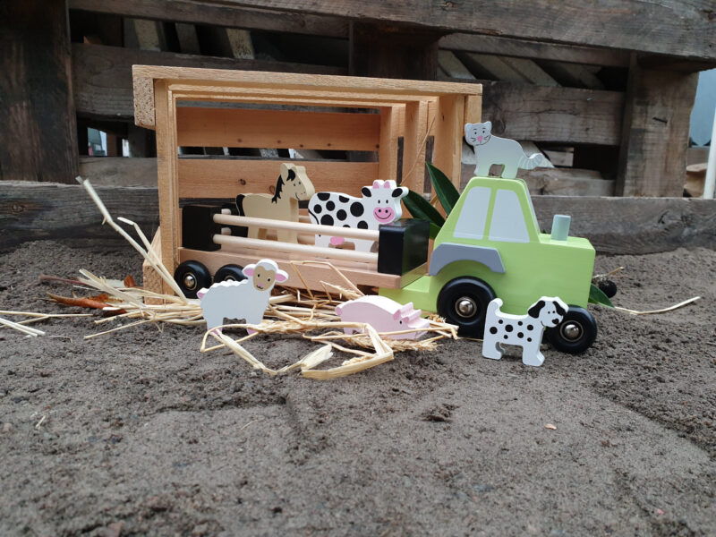 Holz-Auto FARM TRACTOR mit Tieren 7-teilig